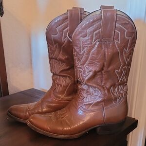 Vintage Montana Cowboy Boots